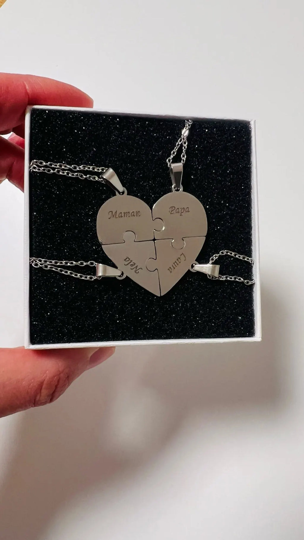 Collana puzzle cuore nella scatola regalo