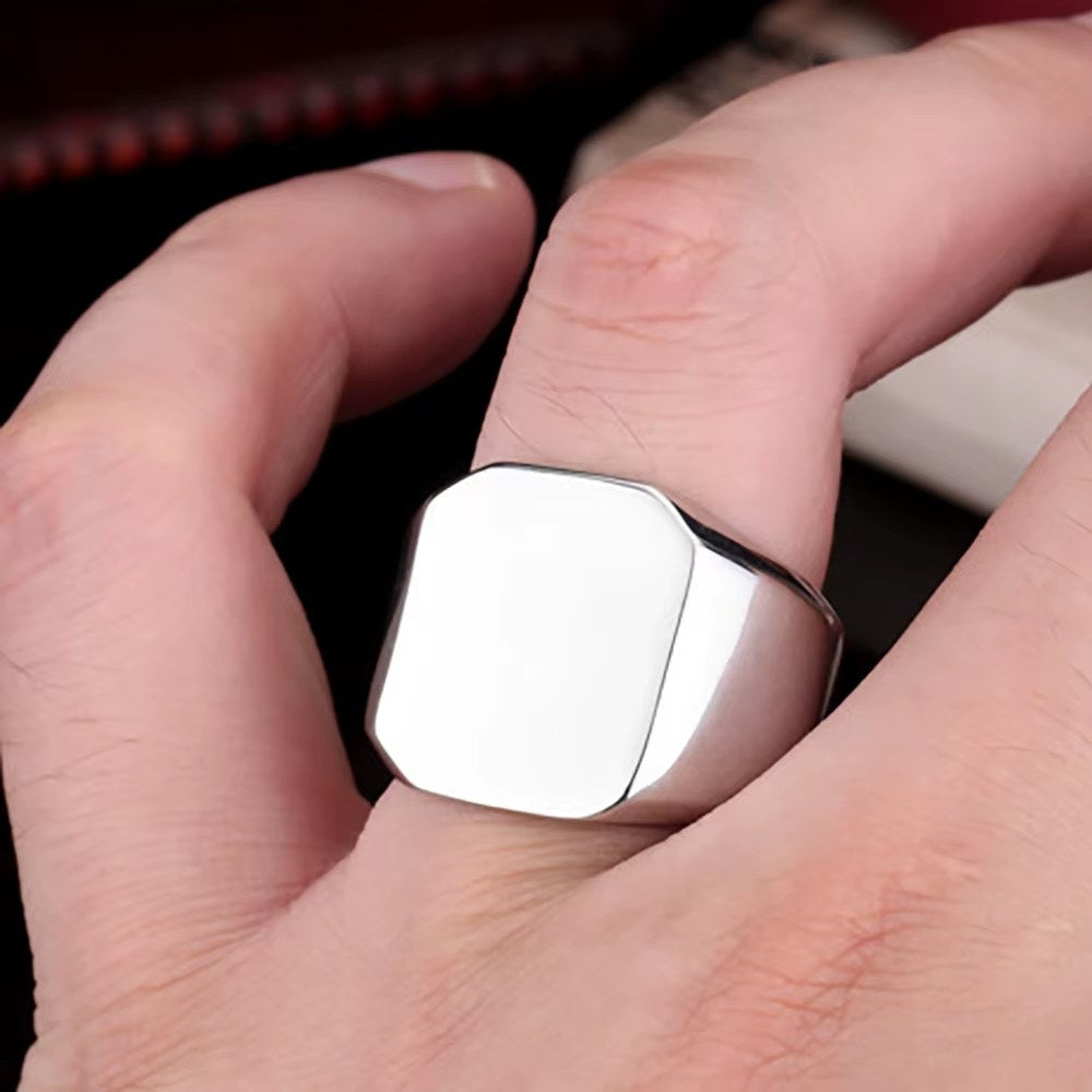 Anello da Incidere in Acciaio – Il Tuo Messaggio