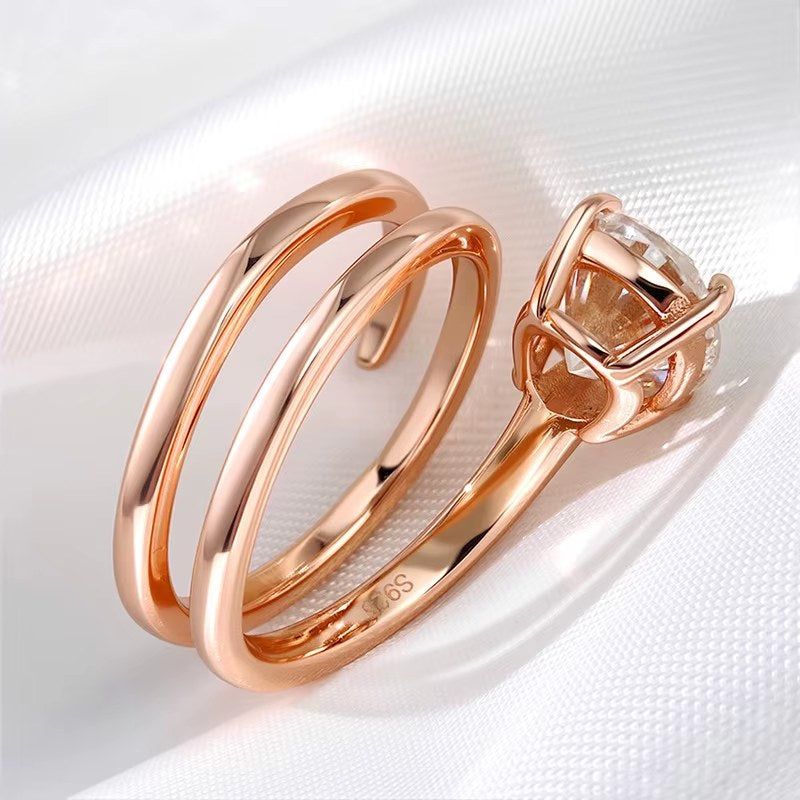 Anello Solitario con Moissanite Brillante