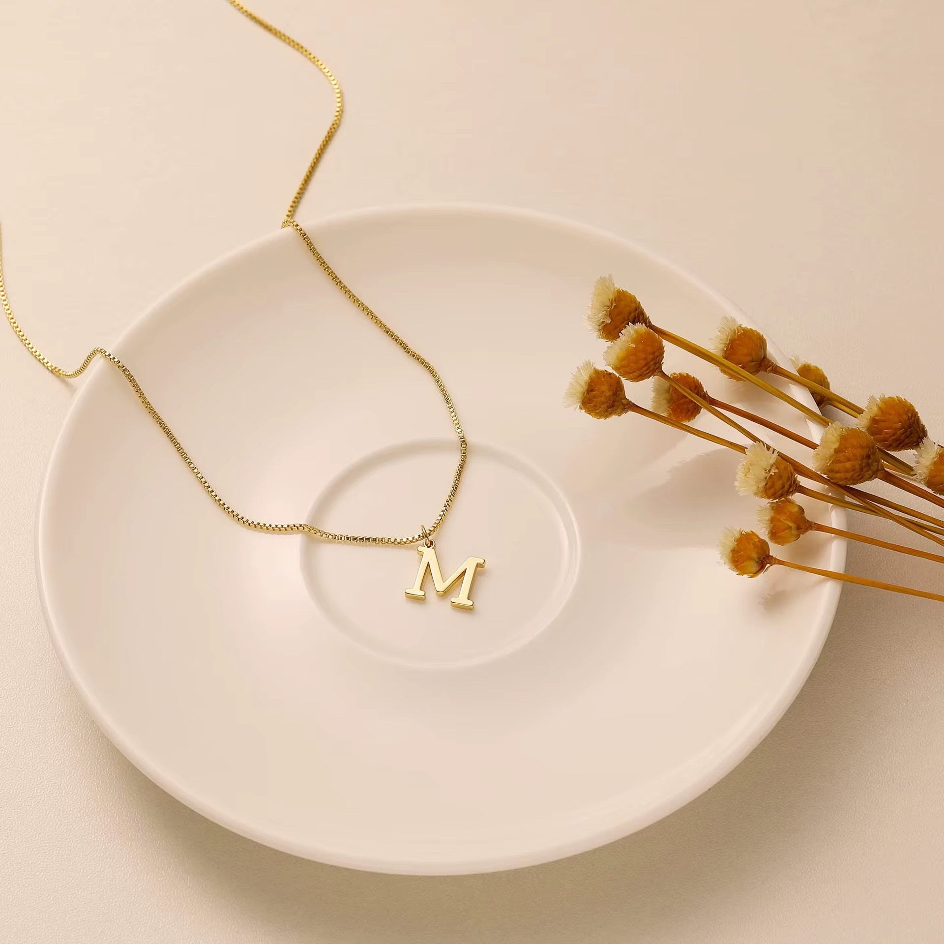 Collana con Iniziale Personalizzata – Placcata Oro